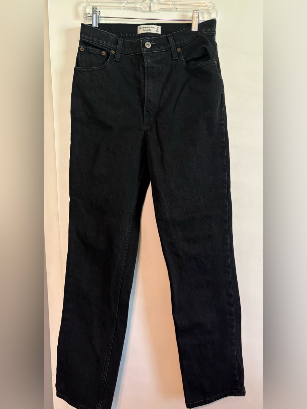 Abercrombie & Fitch The 90s Straight Ultra High Rise black jeans size 4/27